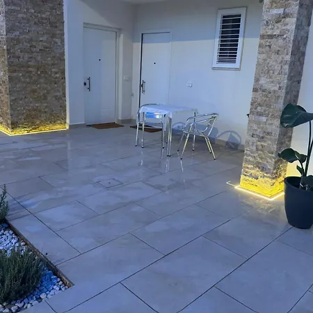 Le Dimore Airport Garden Luxury Villa