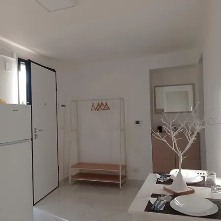 Villa Le Dimore Airport Garden Luxury *